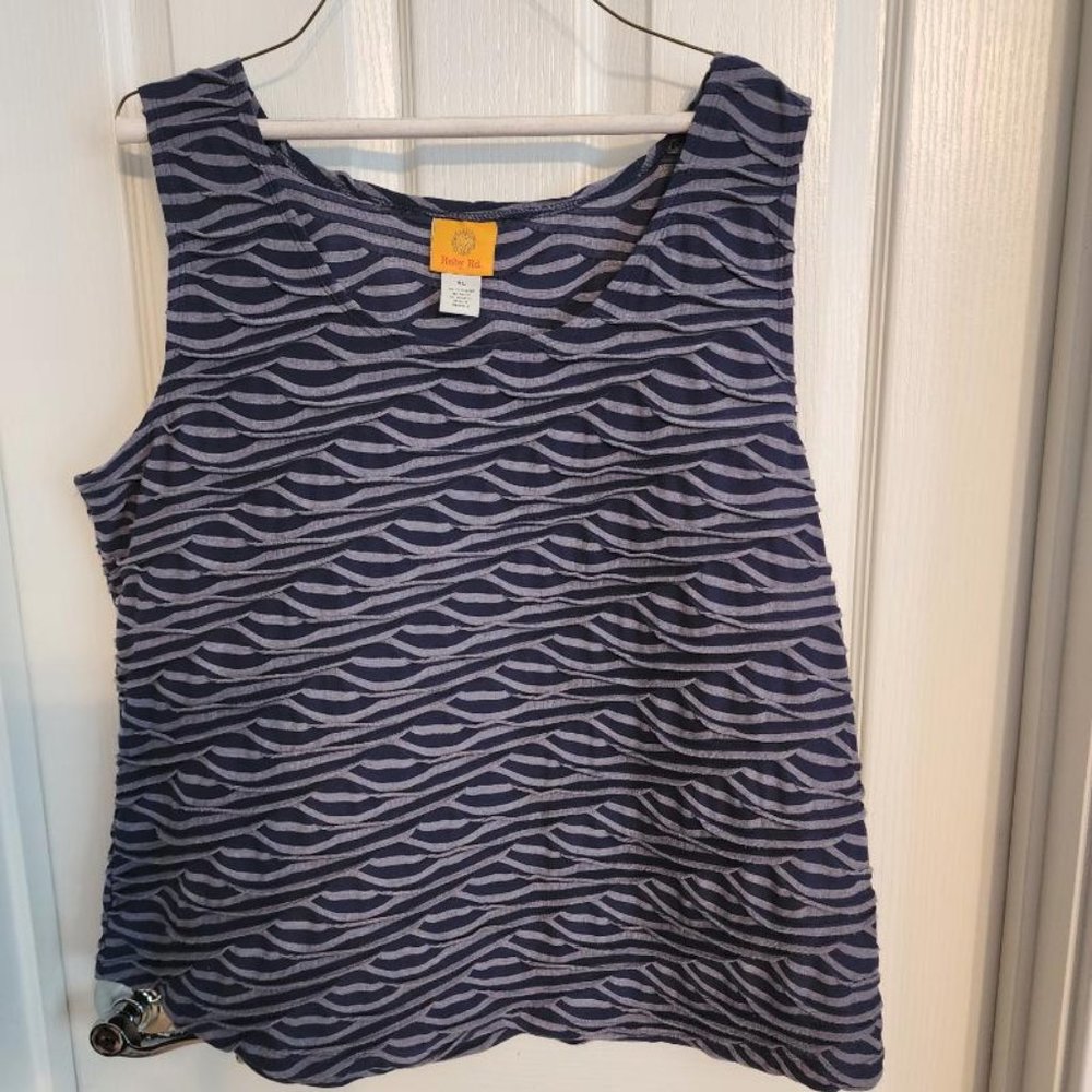 Sleeveless, blue and gray, Ruby Rd. Blouse, size XL.